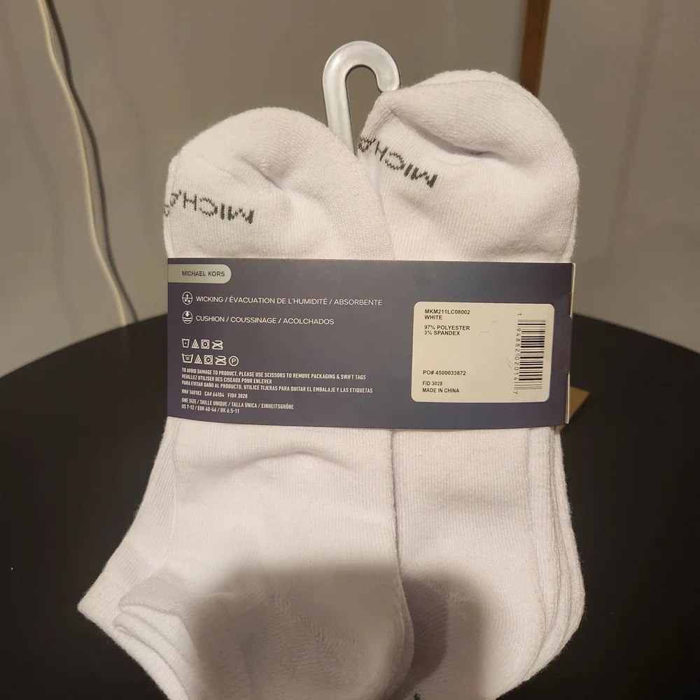 Michael Kors White Low Cut Athletic Socks - Picture 2 of 3